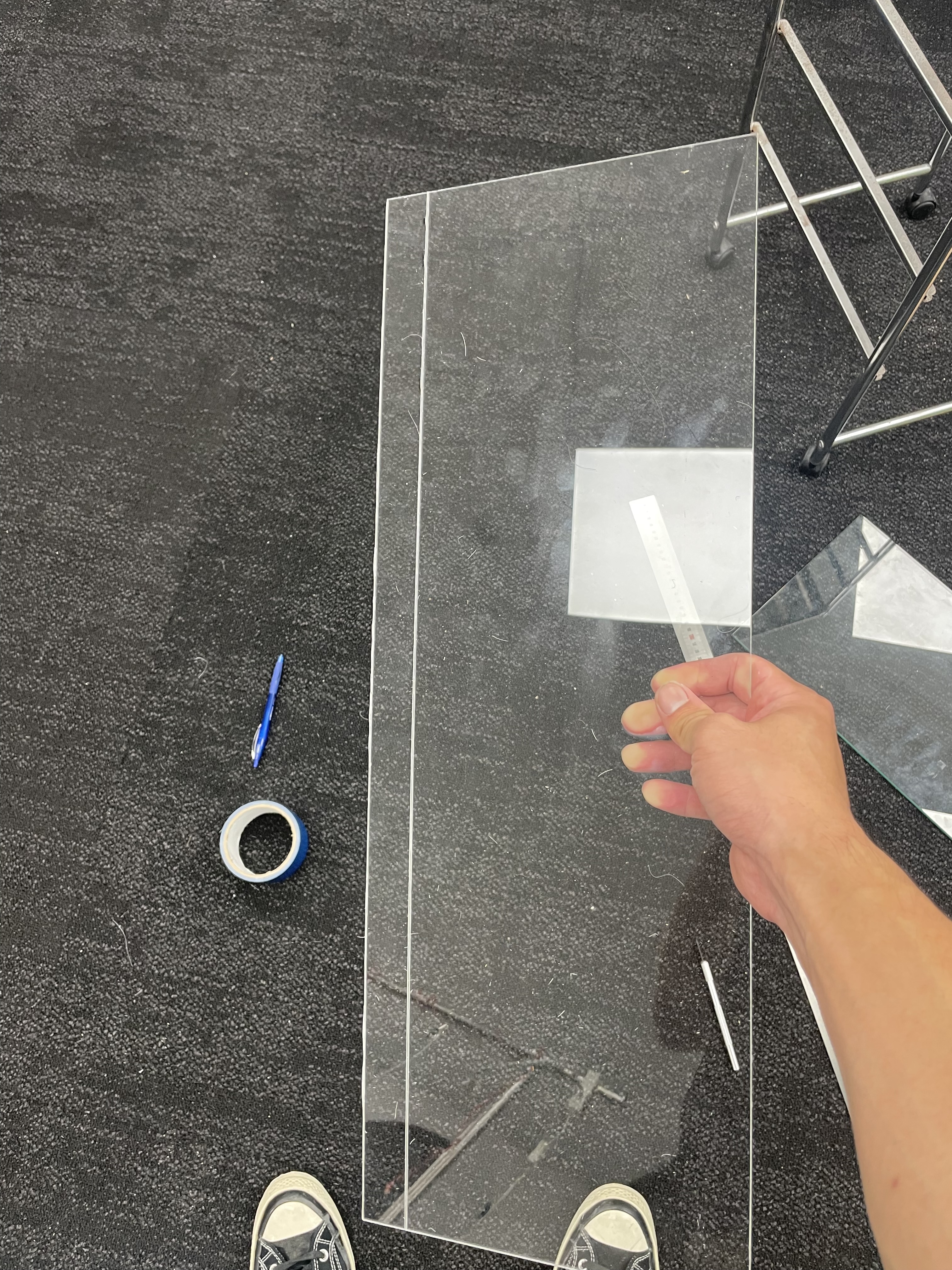 Building acrylic projection boxes