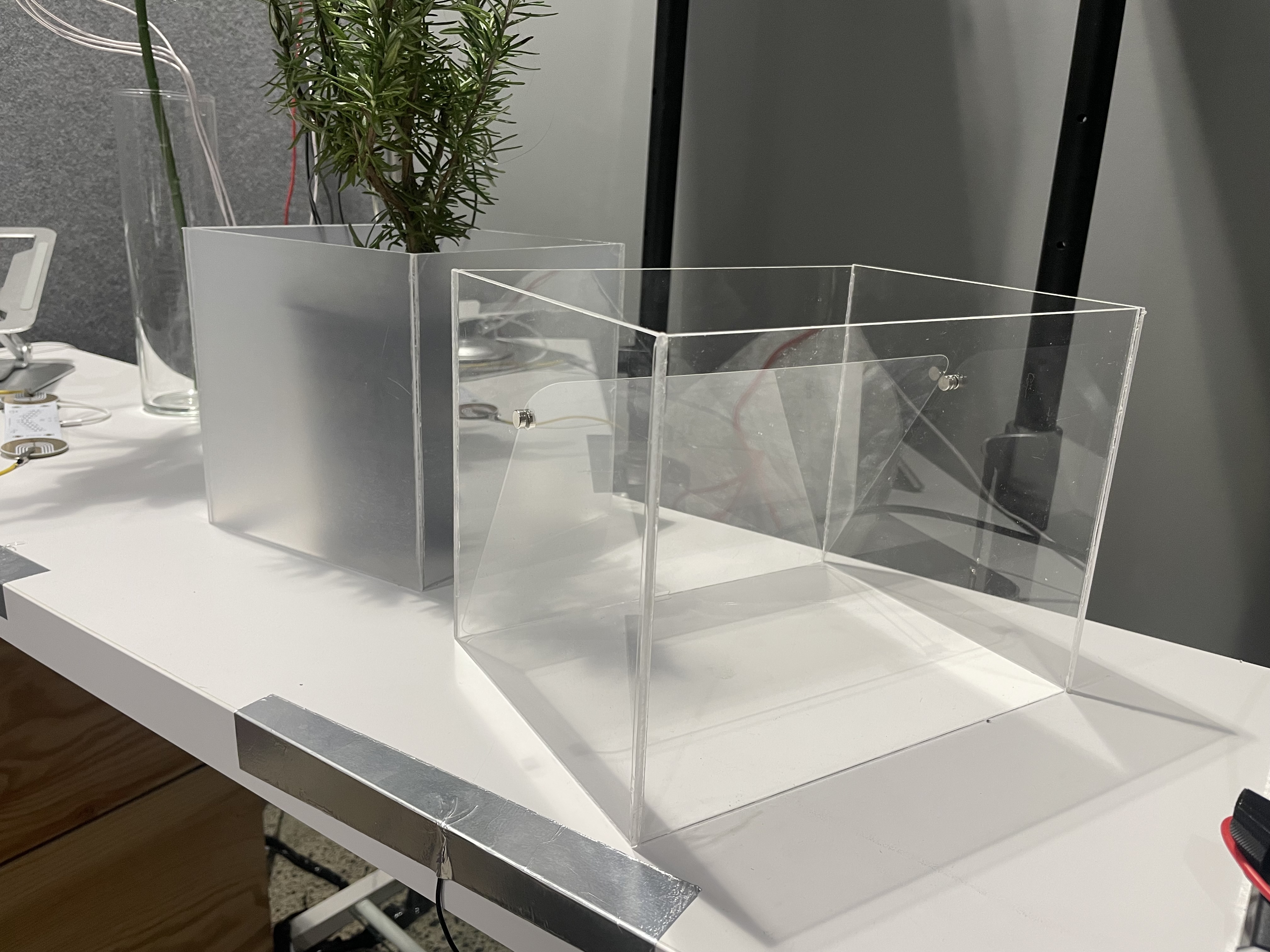 Acrylic box detail